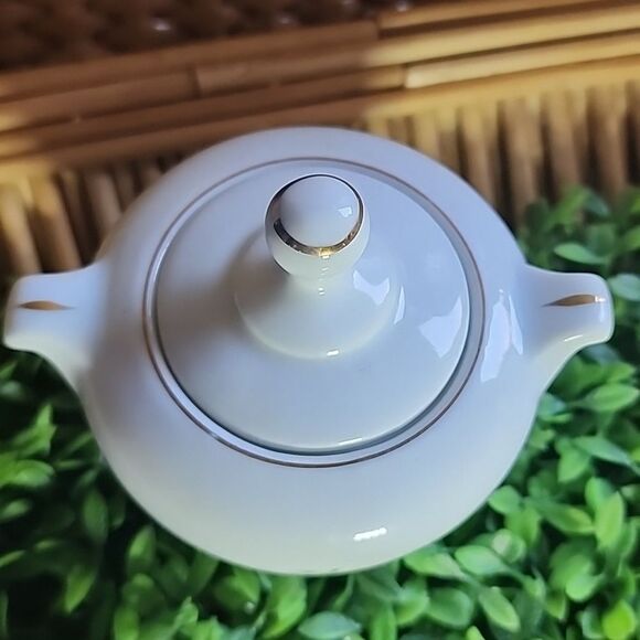 Vintage Small Sugar Bowl with Violets & Gold Tone Accents made In Japan Coquette - Picture 3 of 7